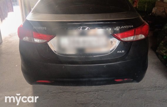 Hyundai Elantra 2013