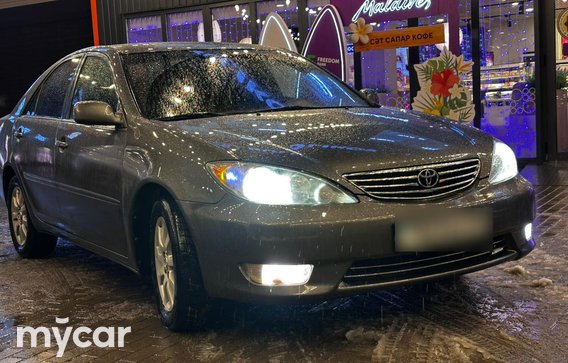 Toyota Camry 2004