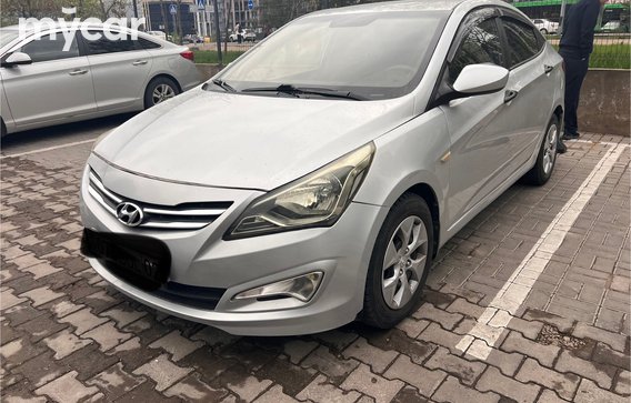 Hyundai Accent 2015