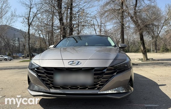 Hyundai Elantra 2021