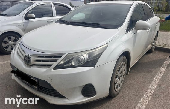 Toyota Avensis 2013