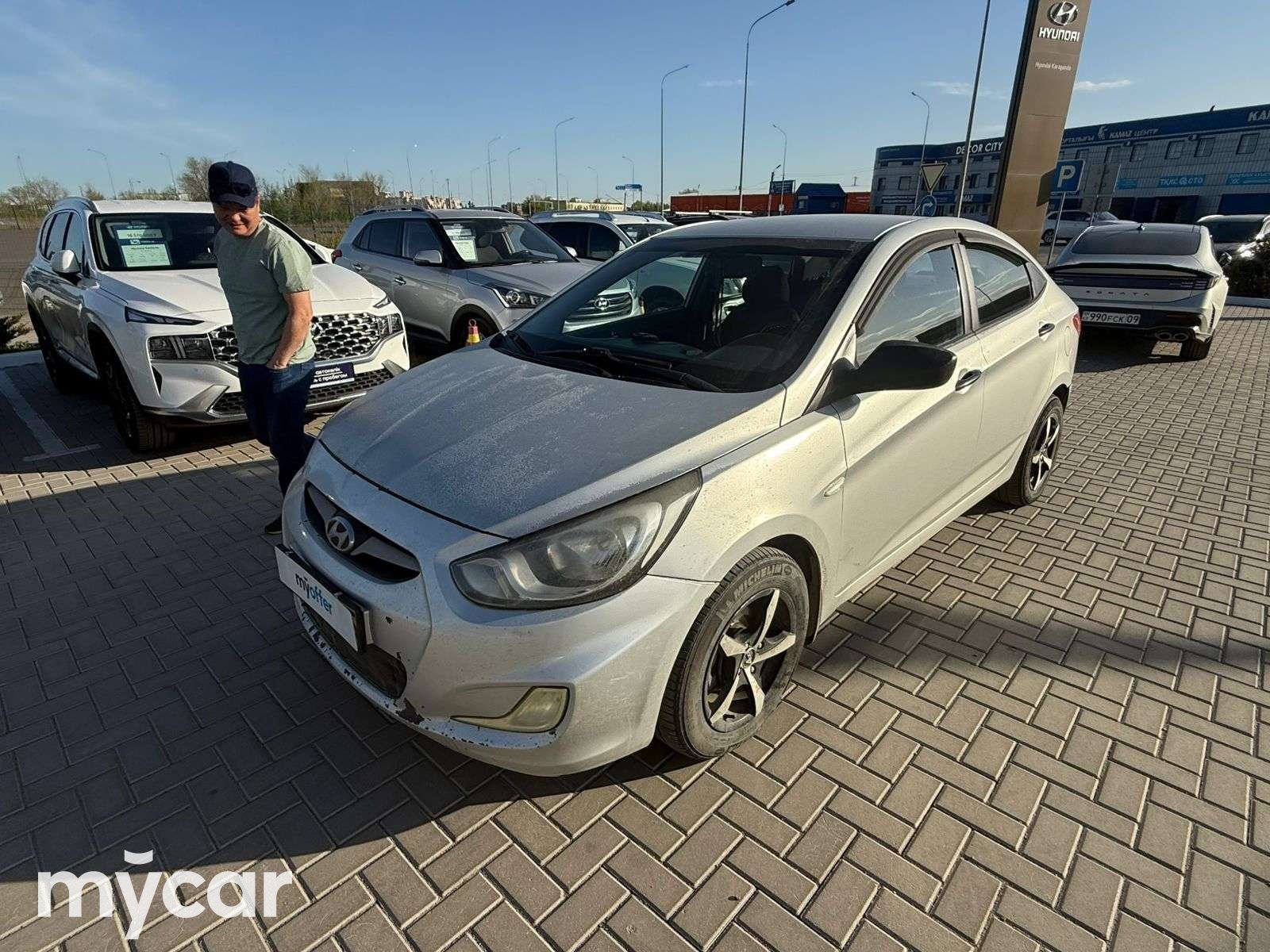 Hyundai Accent 2014