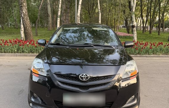 Toyota Yaris 2008