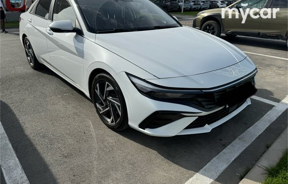 Hyundai Elantra 2024