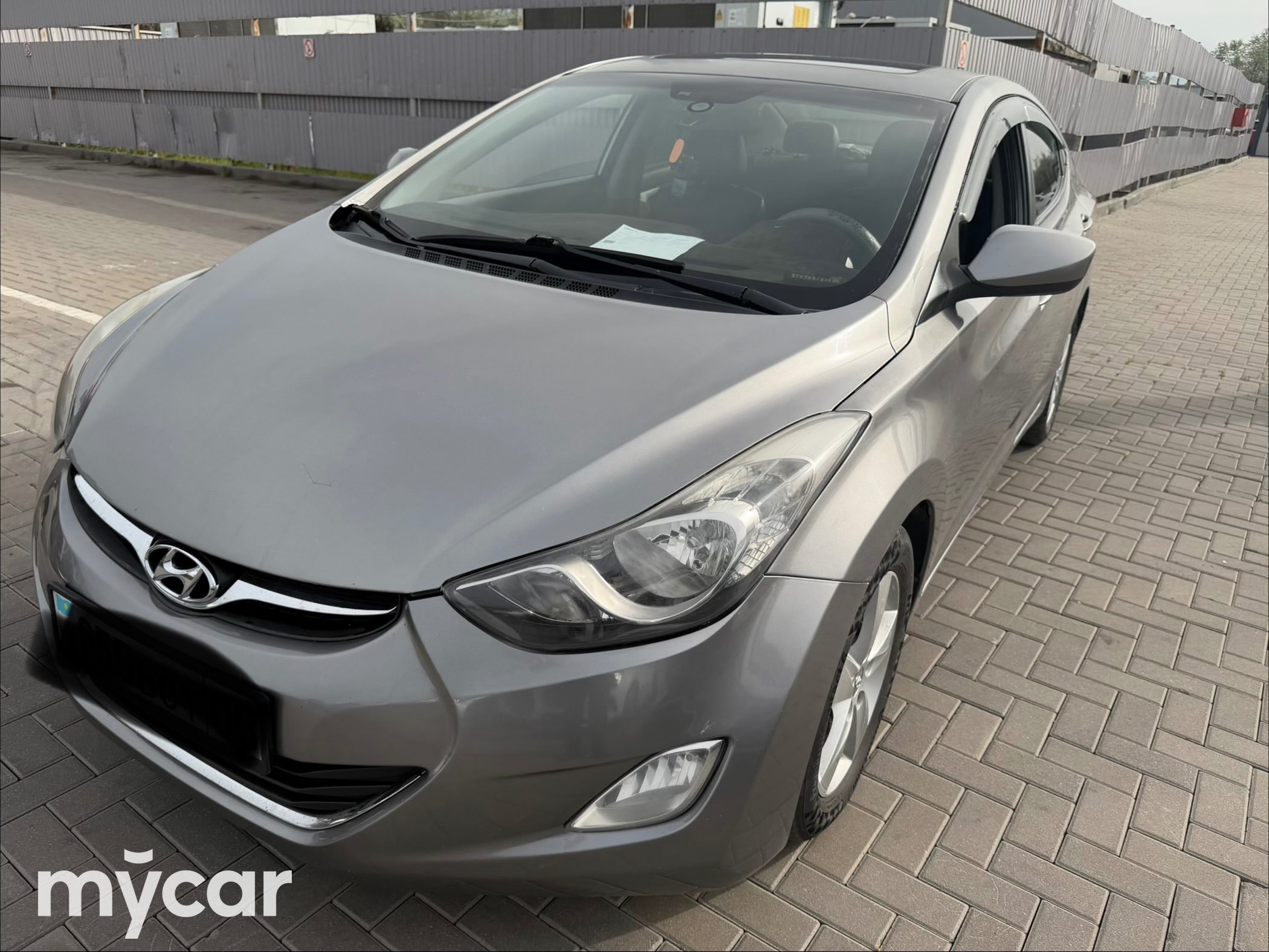 Hyundai Elantra 2013