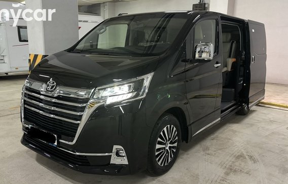 Toyota Granvia 2025