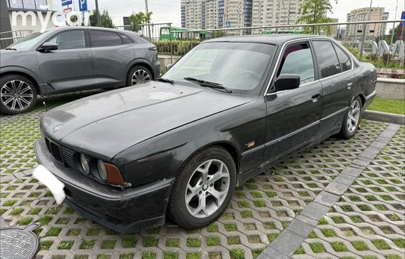 BMW 5 серия 1990