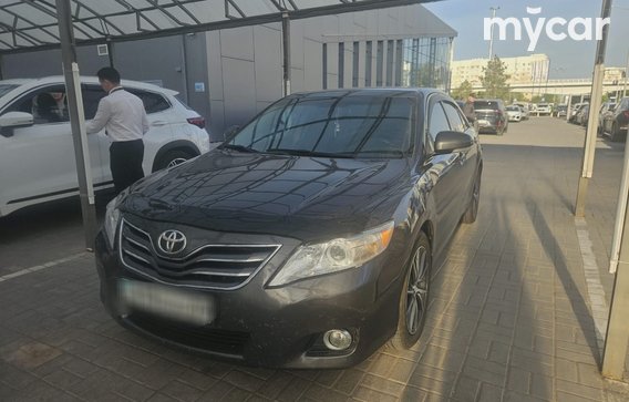 Toyota Camry 2010