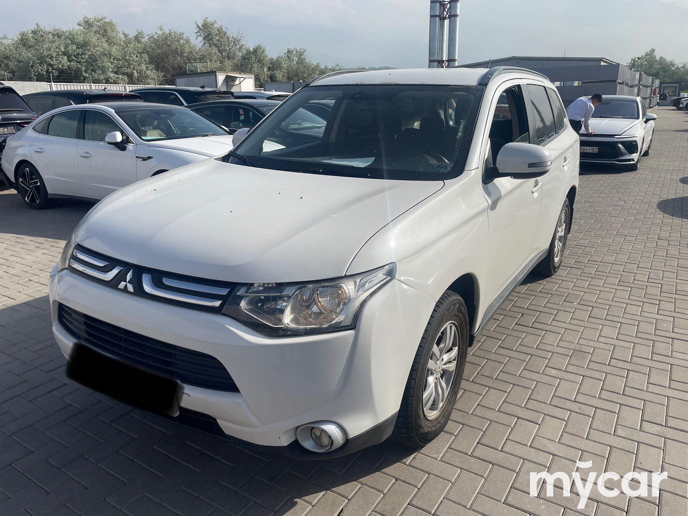 Mitsubishi Outlander 2013