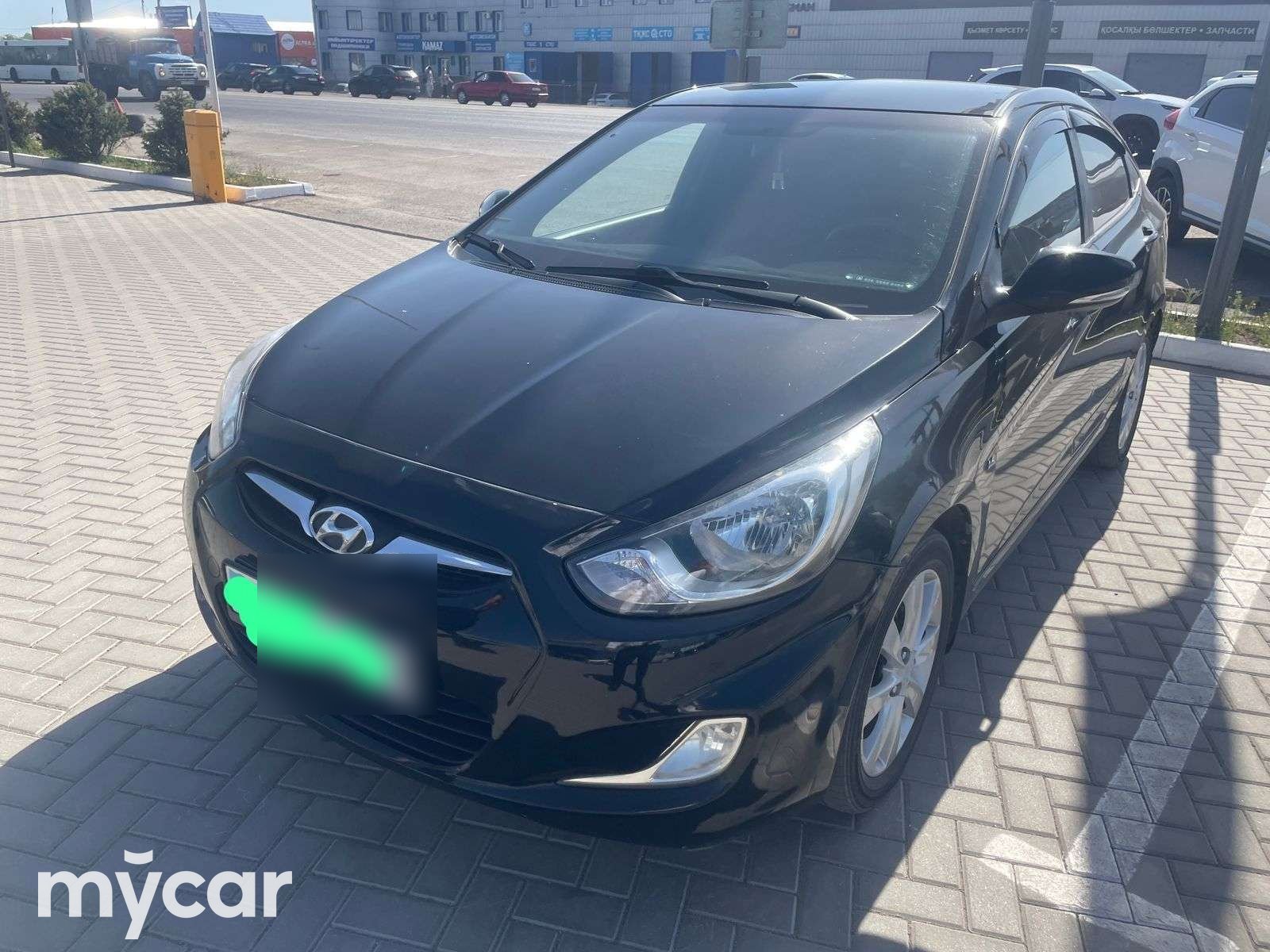 Hyundai Accent 2012