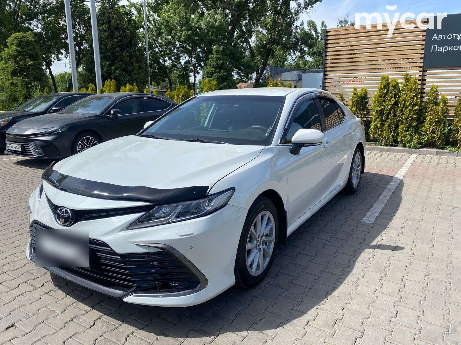Toyota Camry 2021
