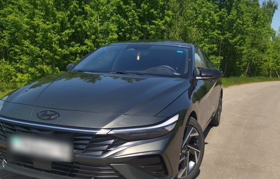 Hyundai Elantra 2024