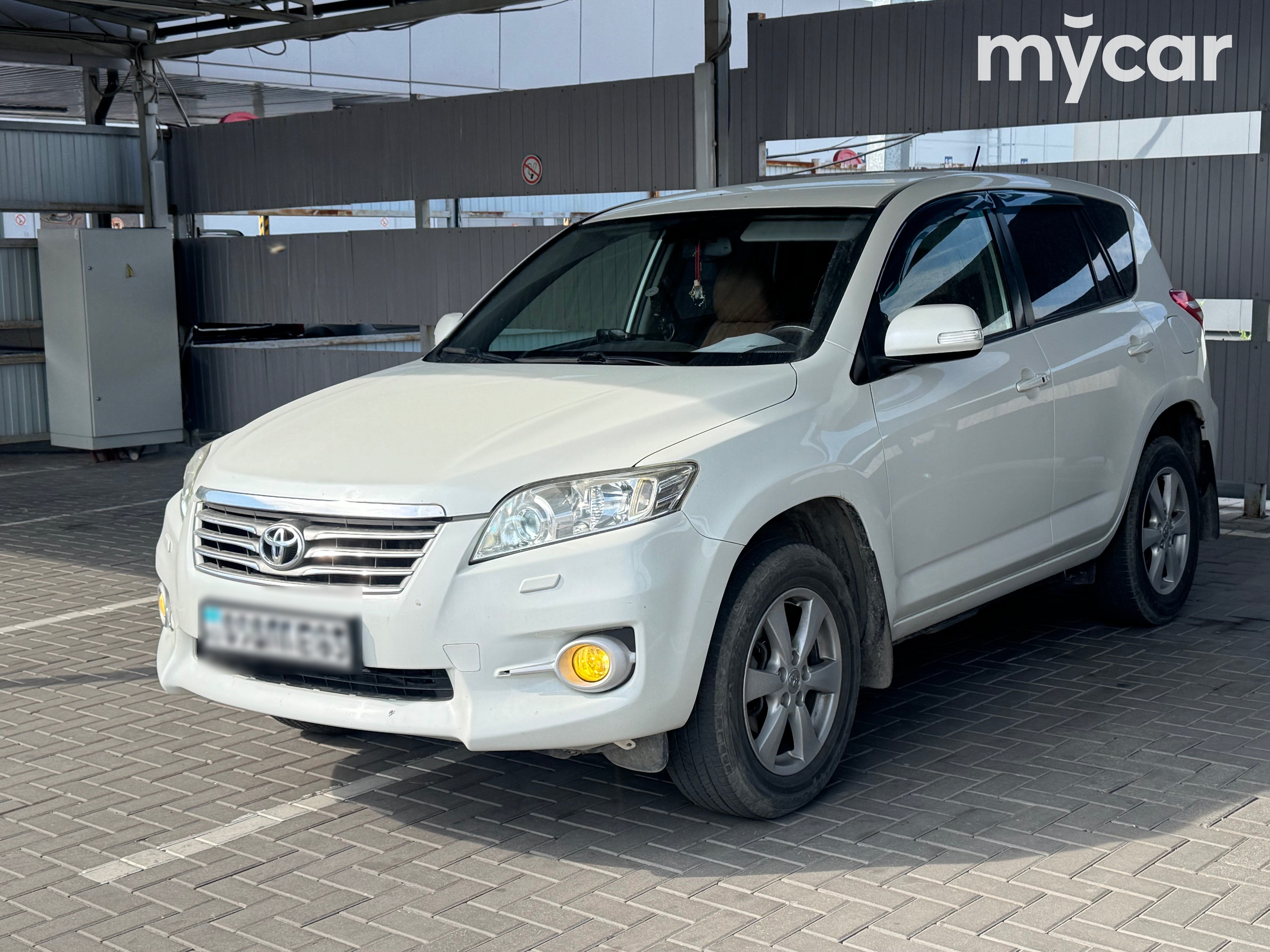 Toyota RAV4 2011