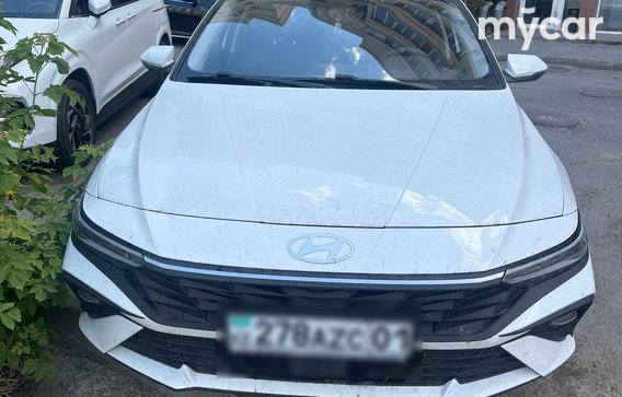 Hyundai Elantra 2025