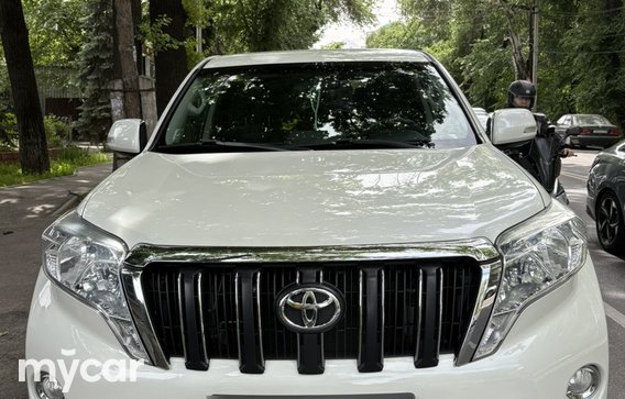 Toyota Land Cruiser Prado 2013