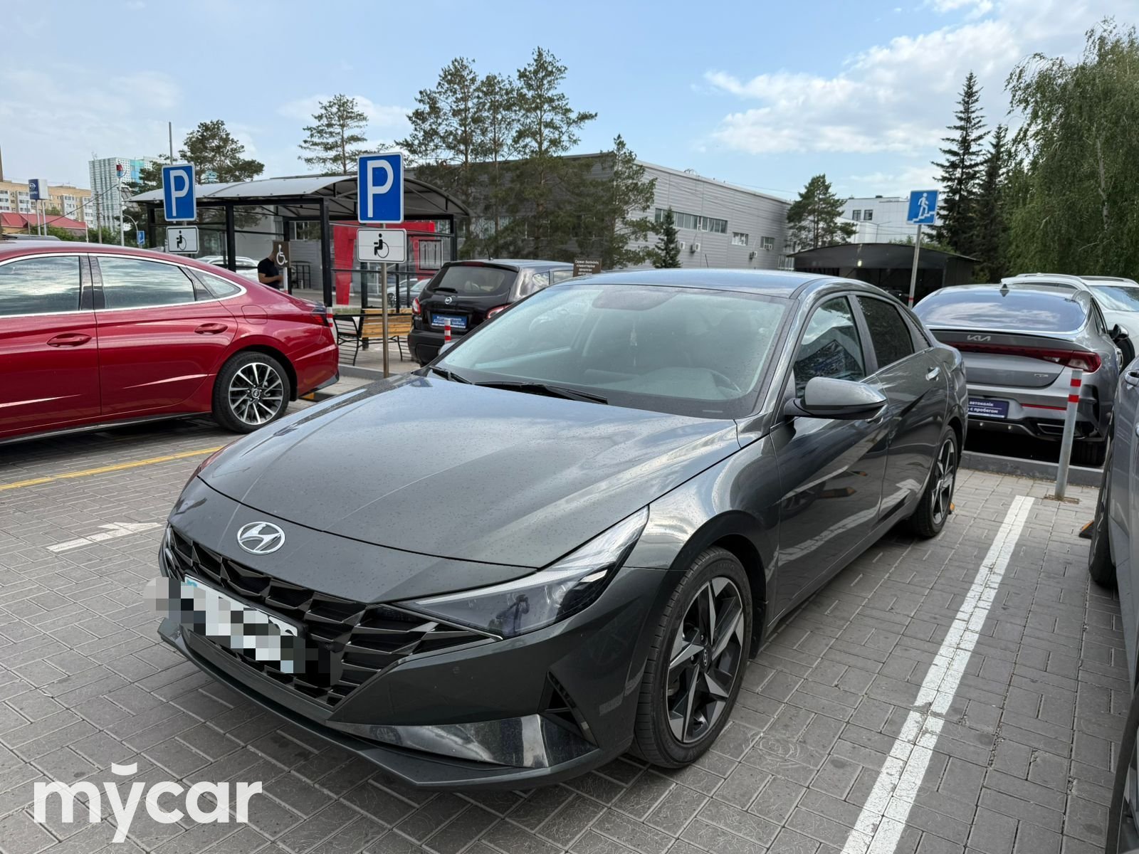 Hyundai Elantra 2023