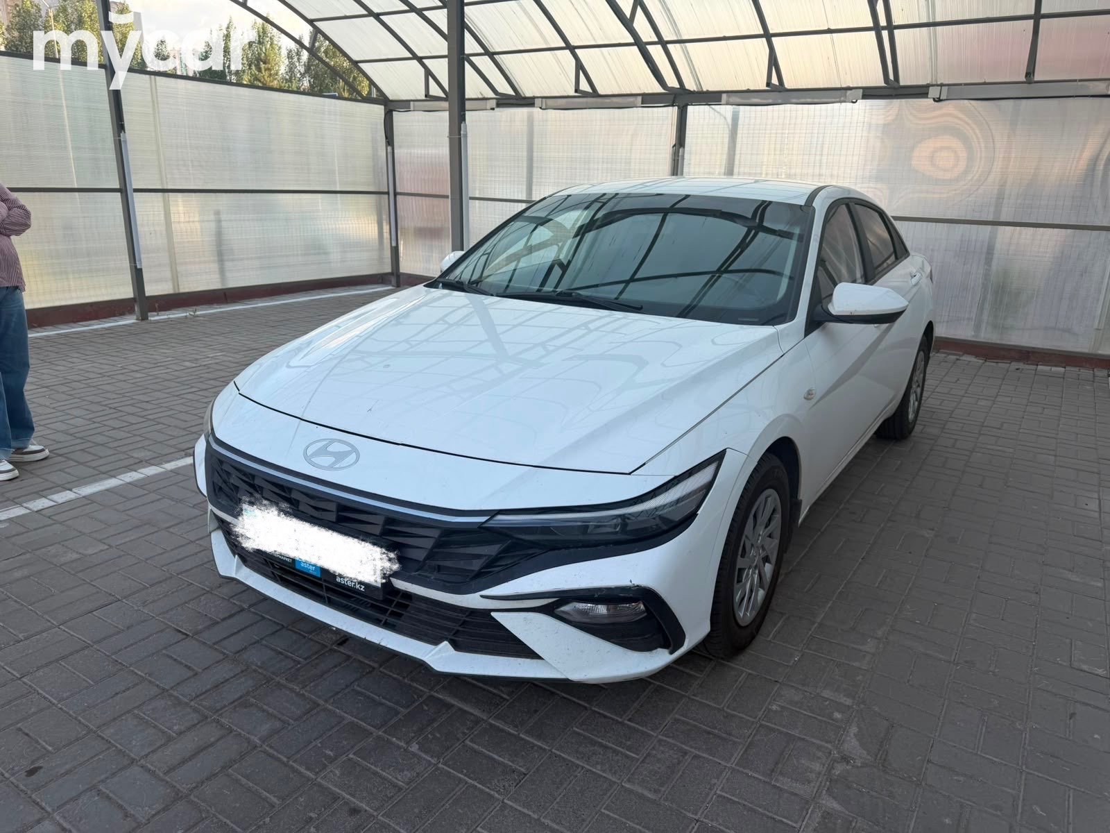 Hyundai Elantra 2024