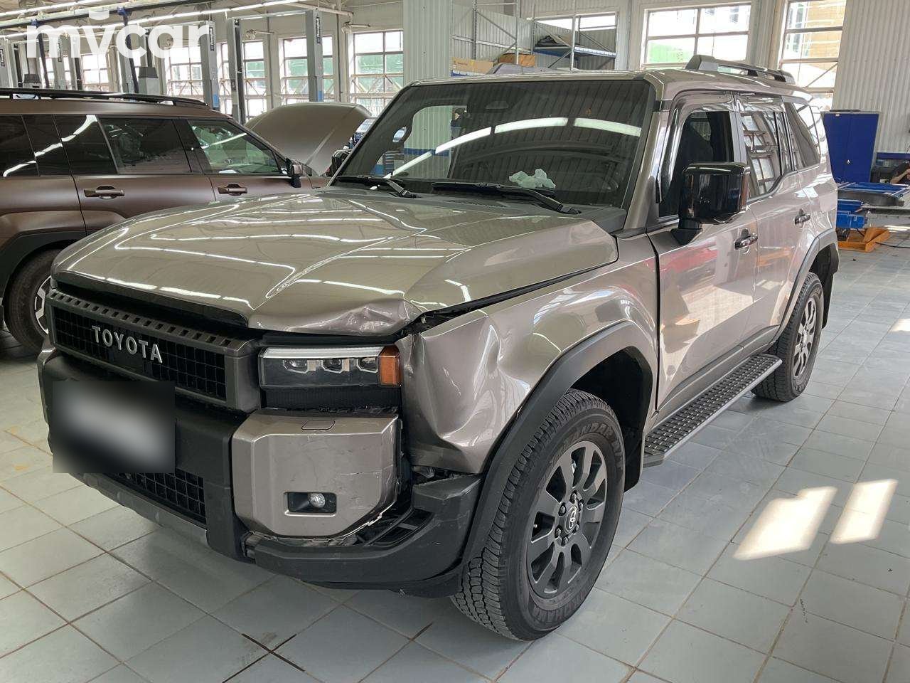 Toyota Land Cruiser Prado 2024