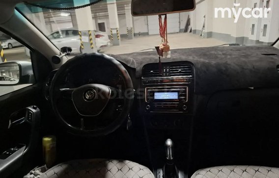 Volkswagen Polo 2015