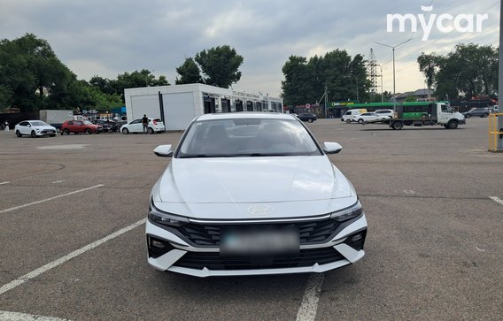 Hyundai Elantra 2024
