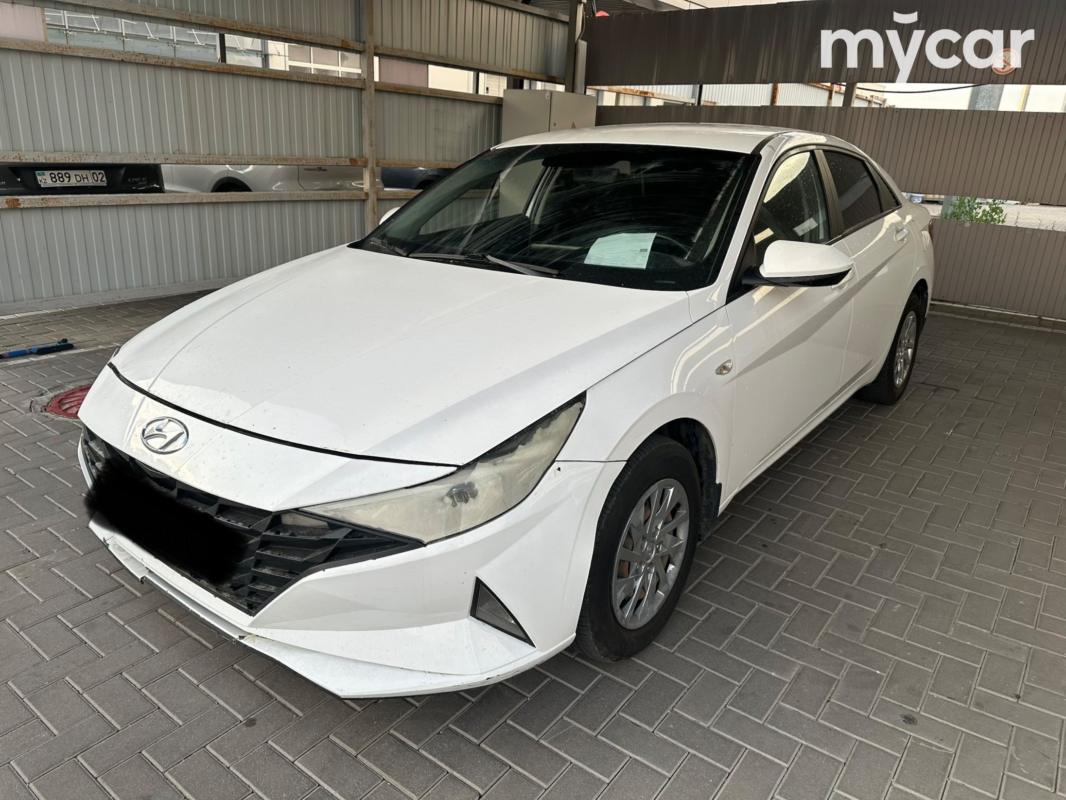 Hyundai Elantra 2022