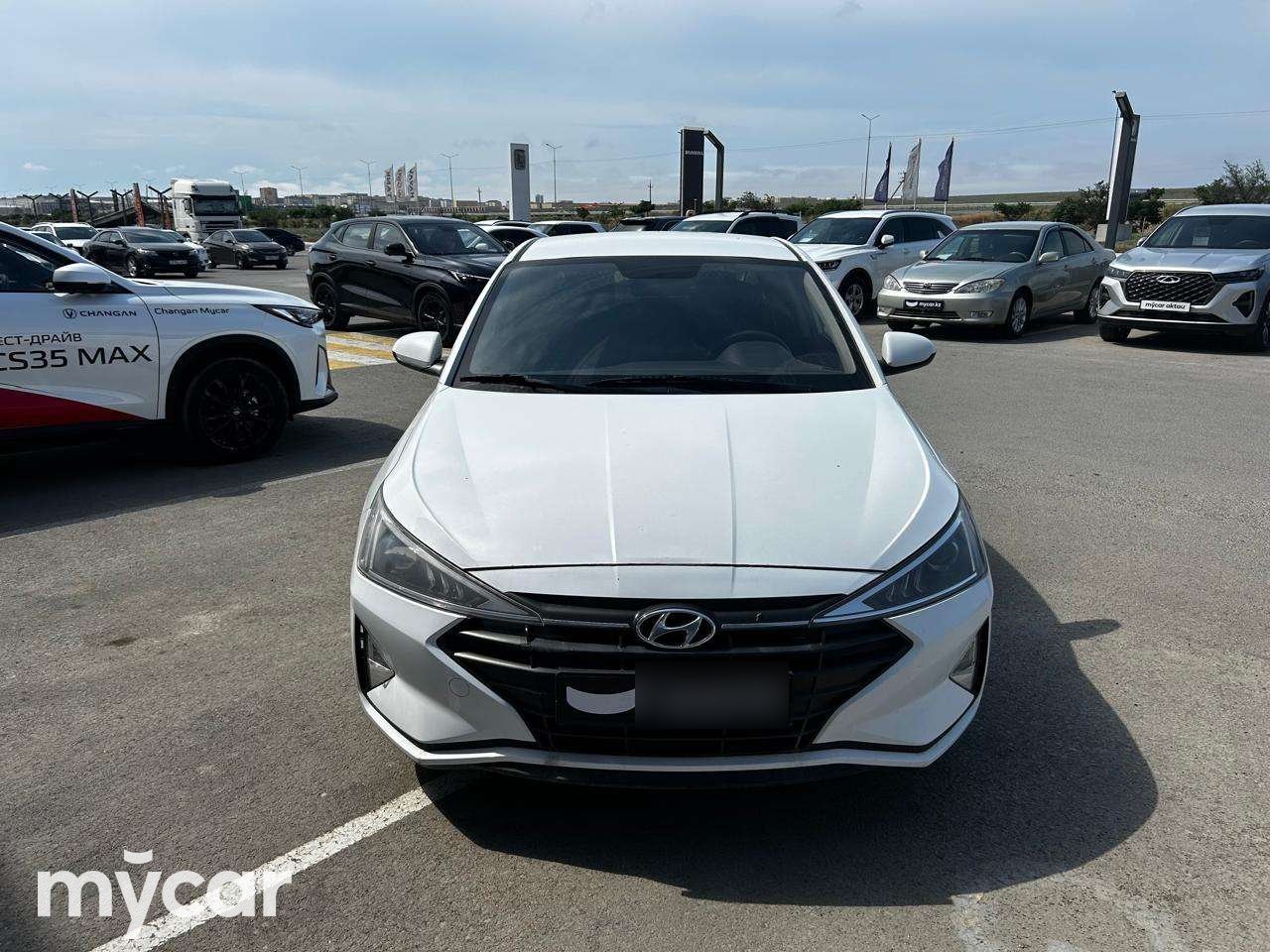 Hyundai Elantra 2019