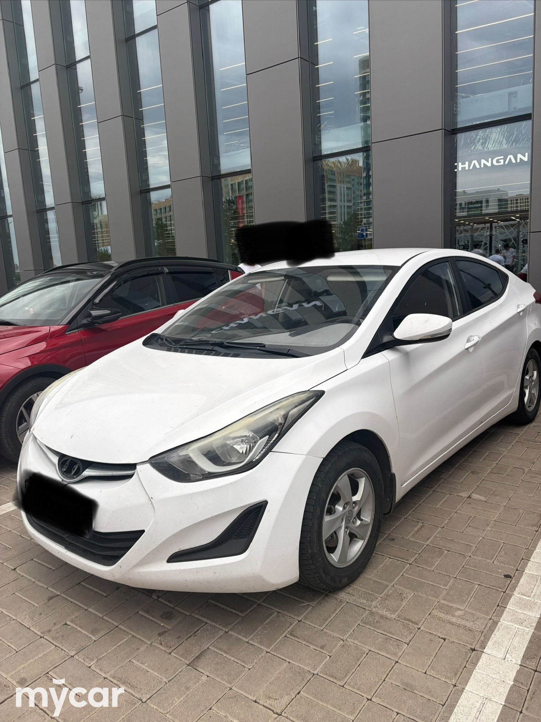 Hyundai Elantra 2013