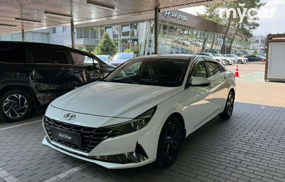 Hyundai Elantra 2023