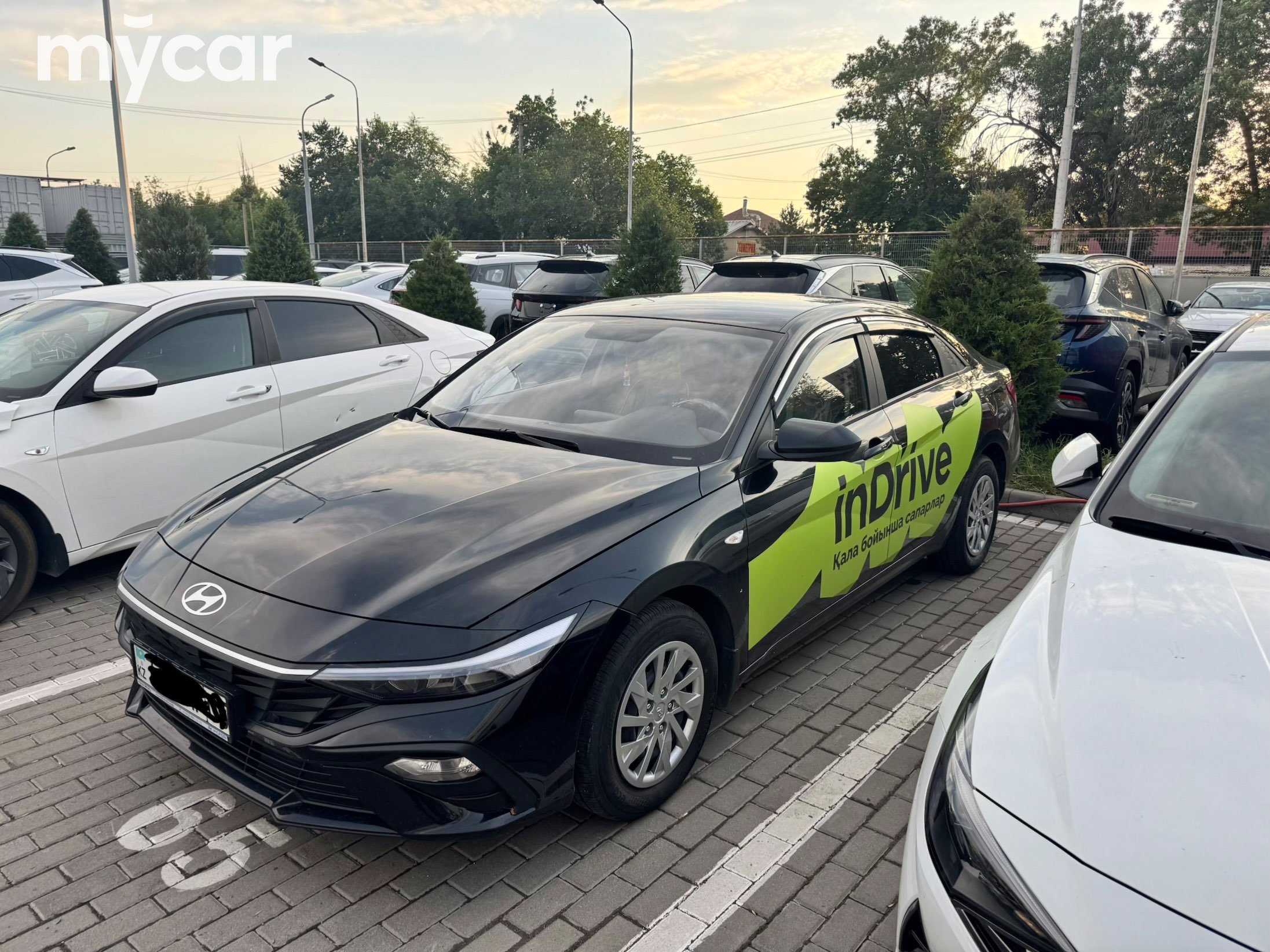 Hyundai Elantra 2024