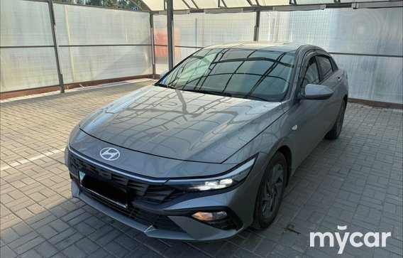 Hyundai Elantra 2024