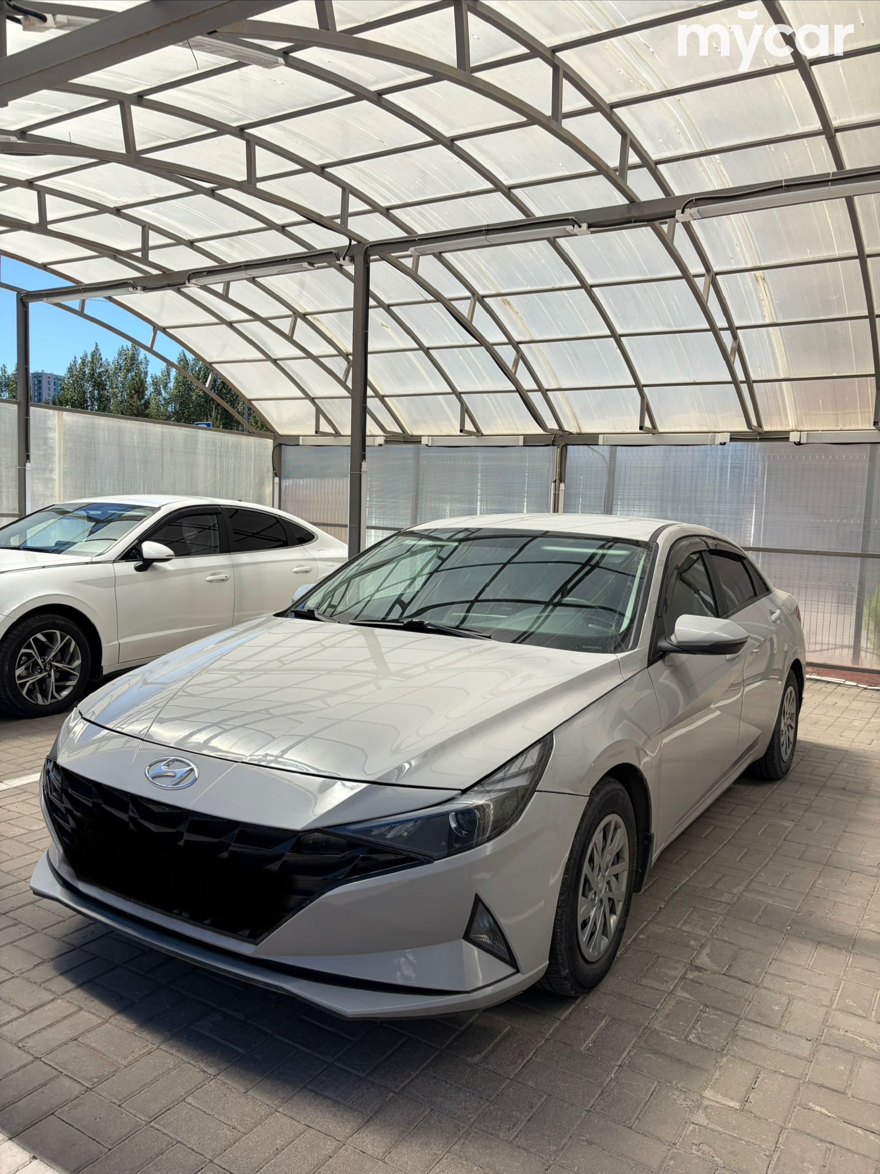 Hyundai Elantra 2021