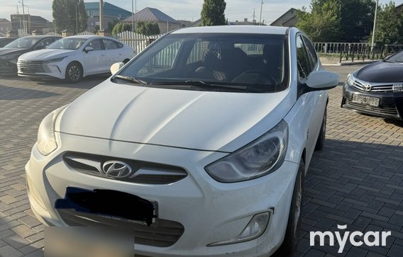 Hyundai Accent 2012