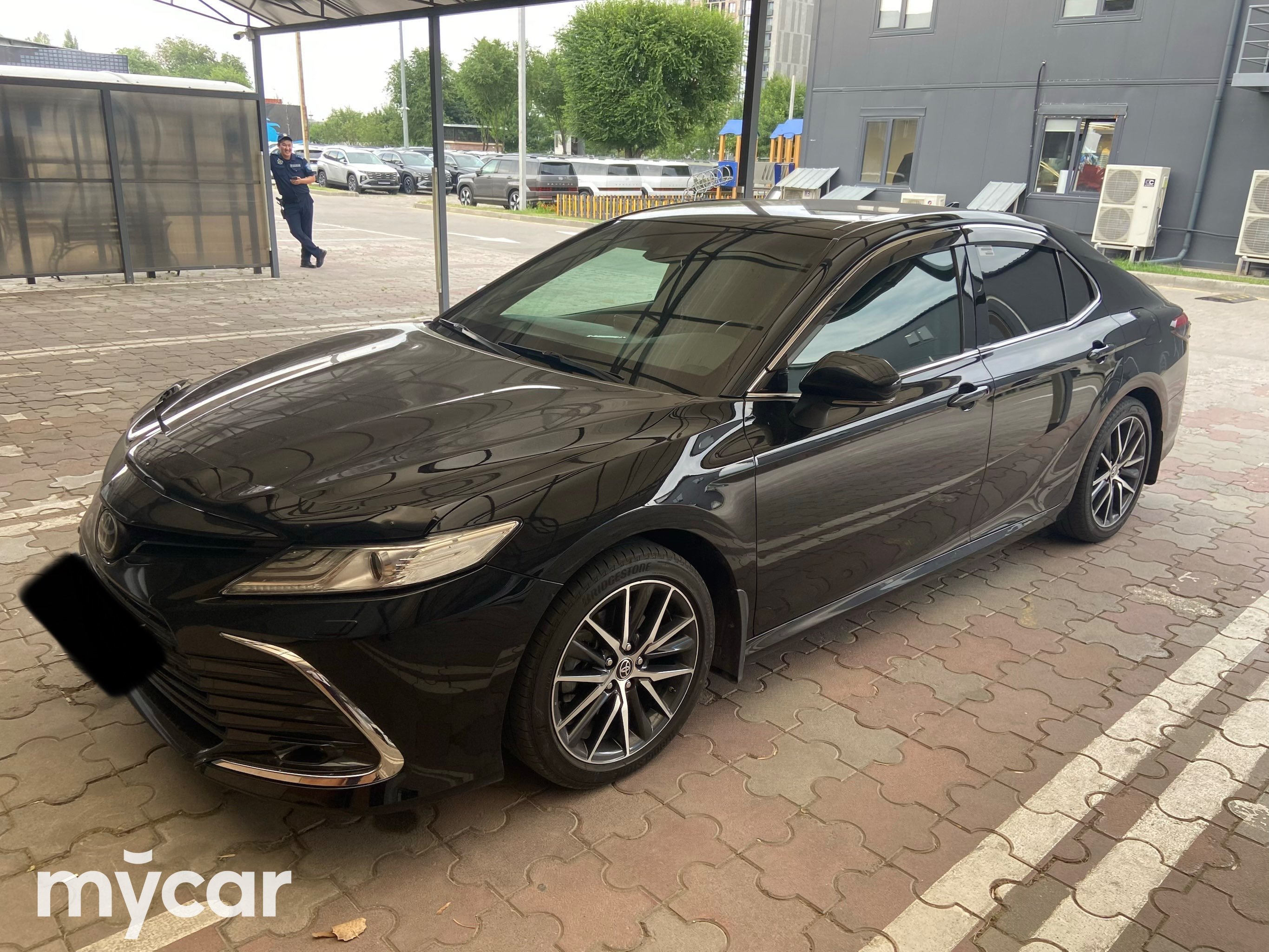 Toyota Camry 2021