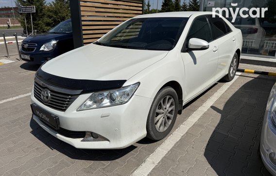 Toyota Camry 2014