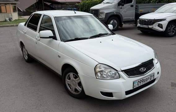 LADA Priora 2013