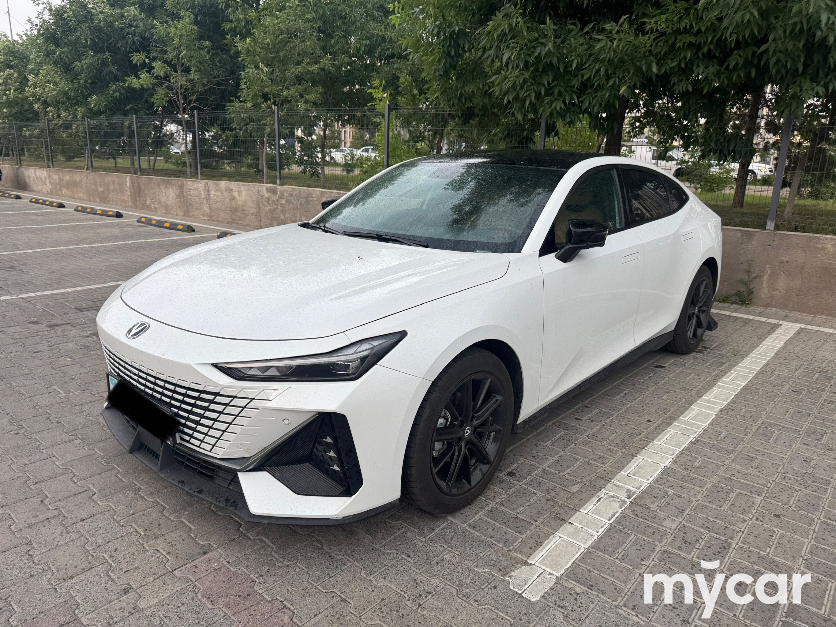 Changan UNI-V 2024