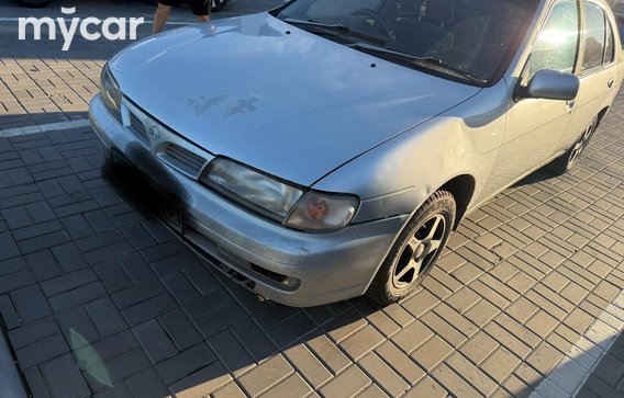 Nissan Sunny 1995