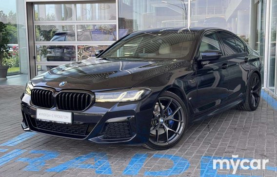 BMW 5 серия 2021