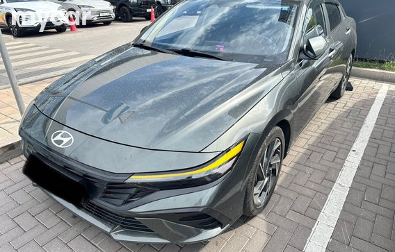 Hyundai Elantra 2024