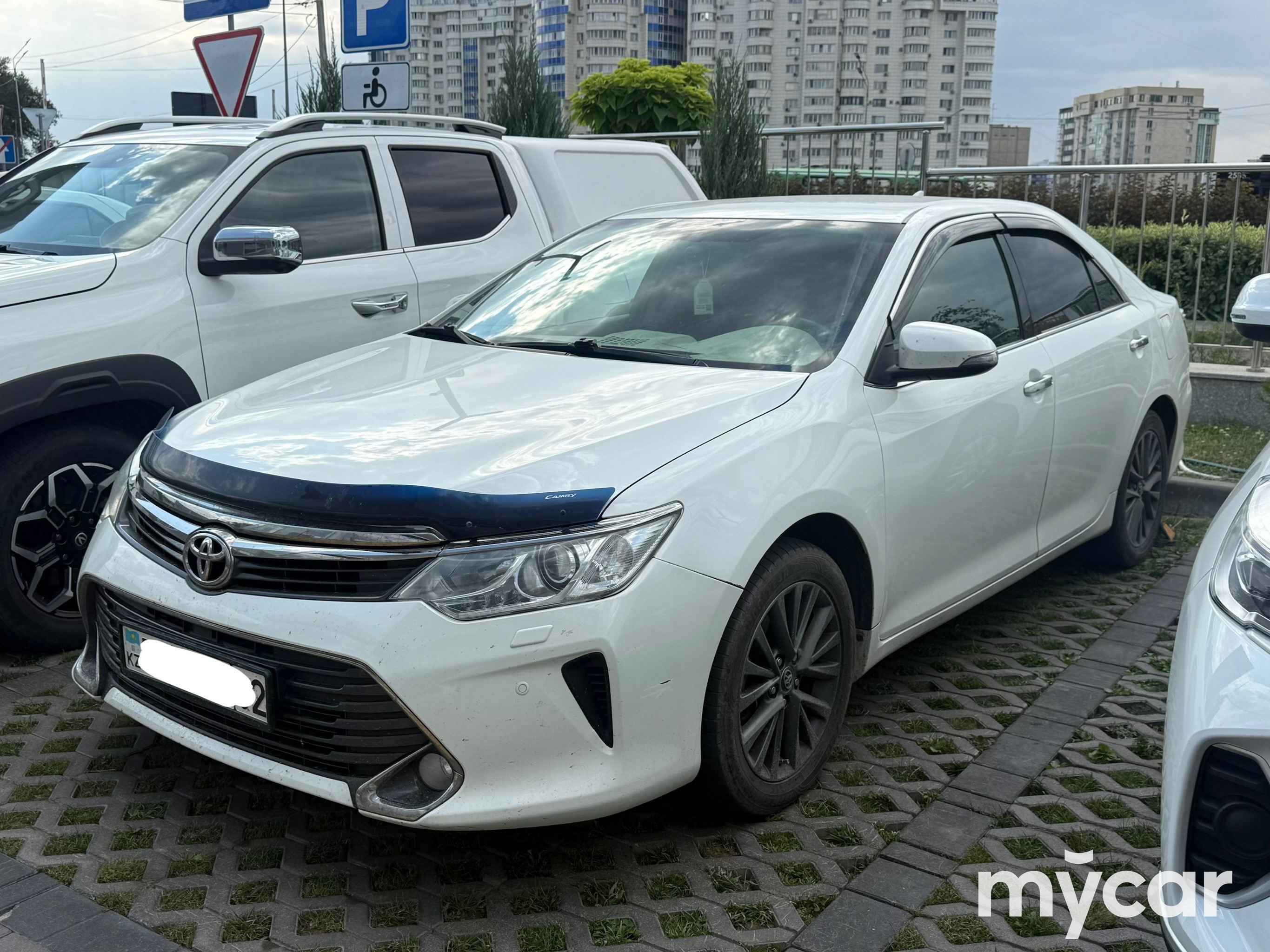 Toyota Camry 2015