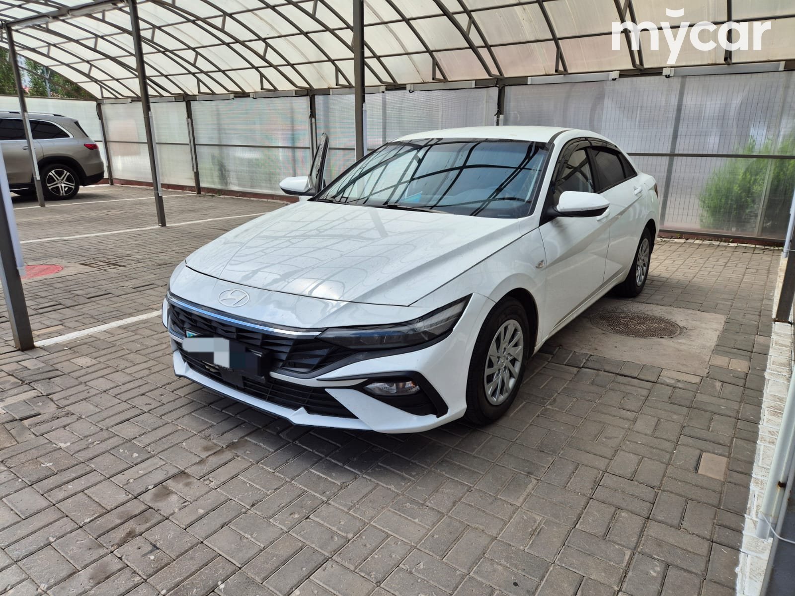 Hyundai Elantra 2025