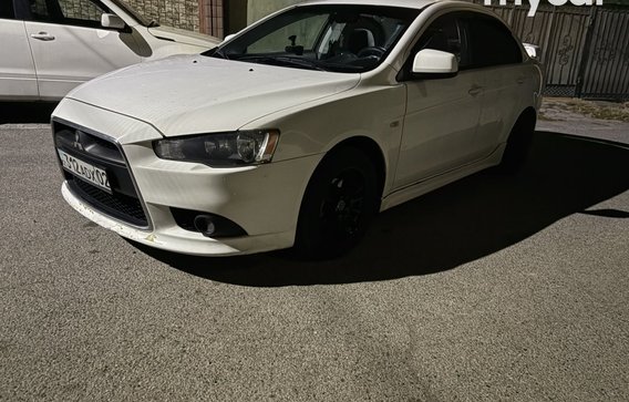 Mitsubishi Lancer 2013