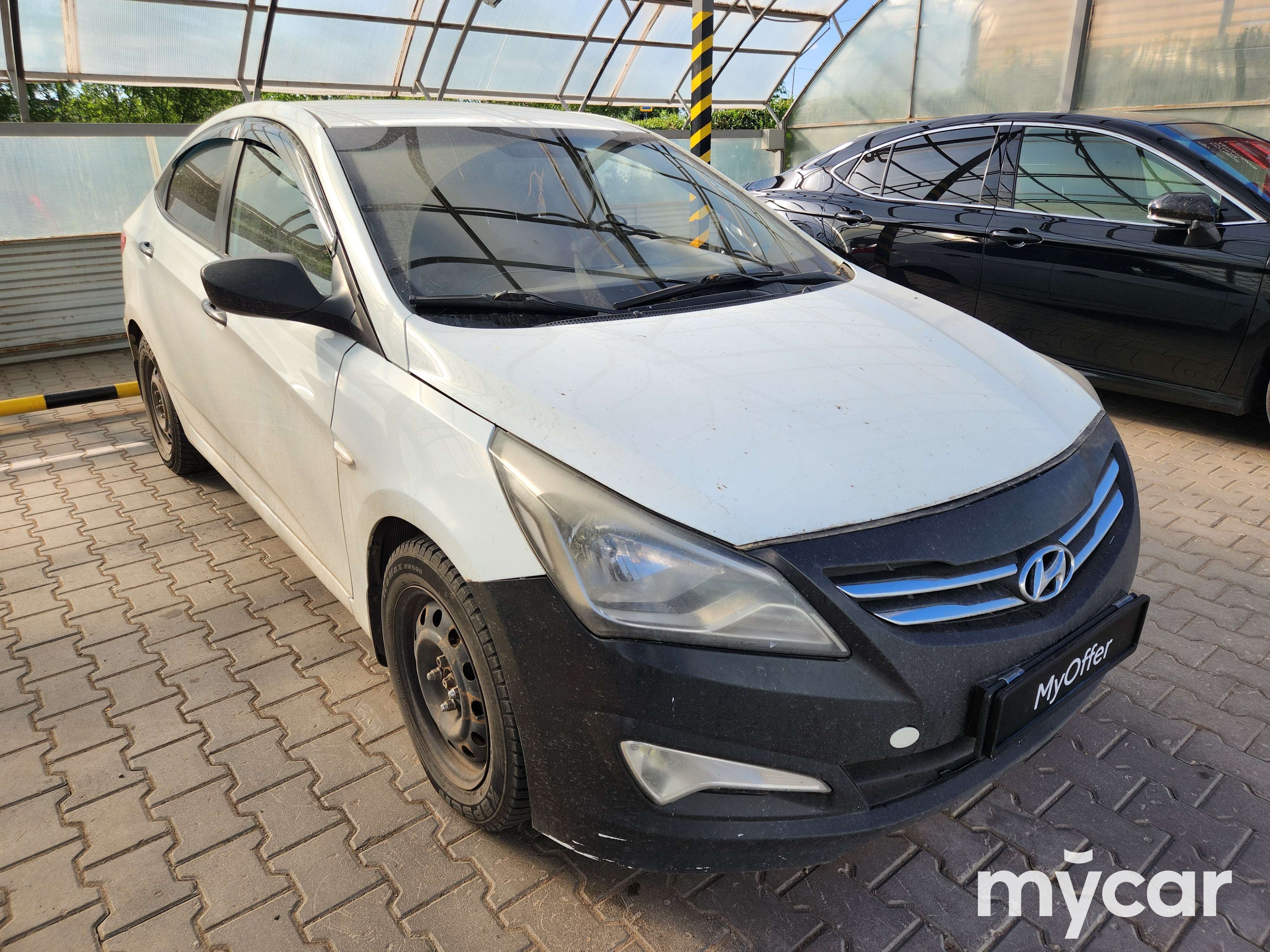 Hyundai Accent 2015