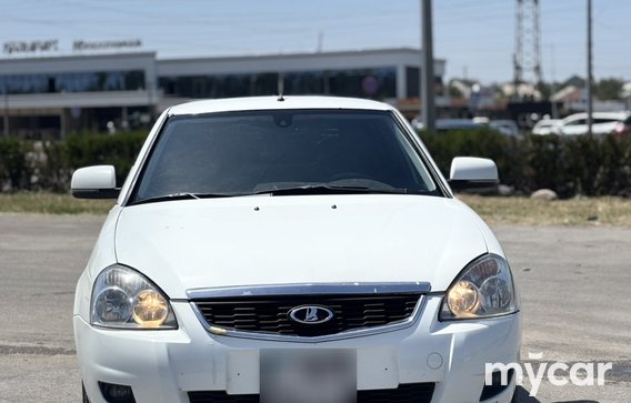 LADA Priora 2014