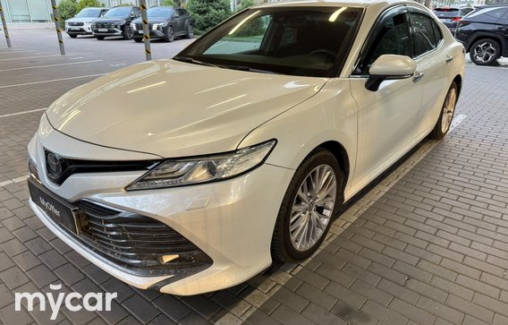 Toyota Camry 2020
