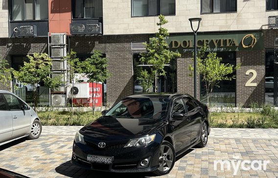 Toyota Camry 2014