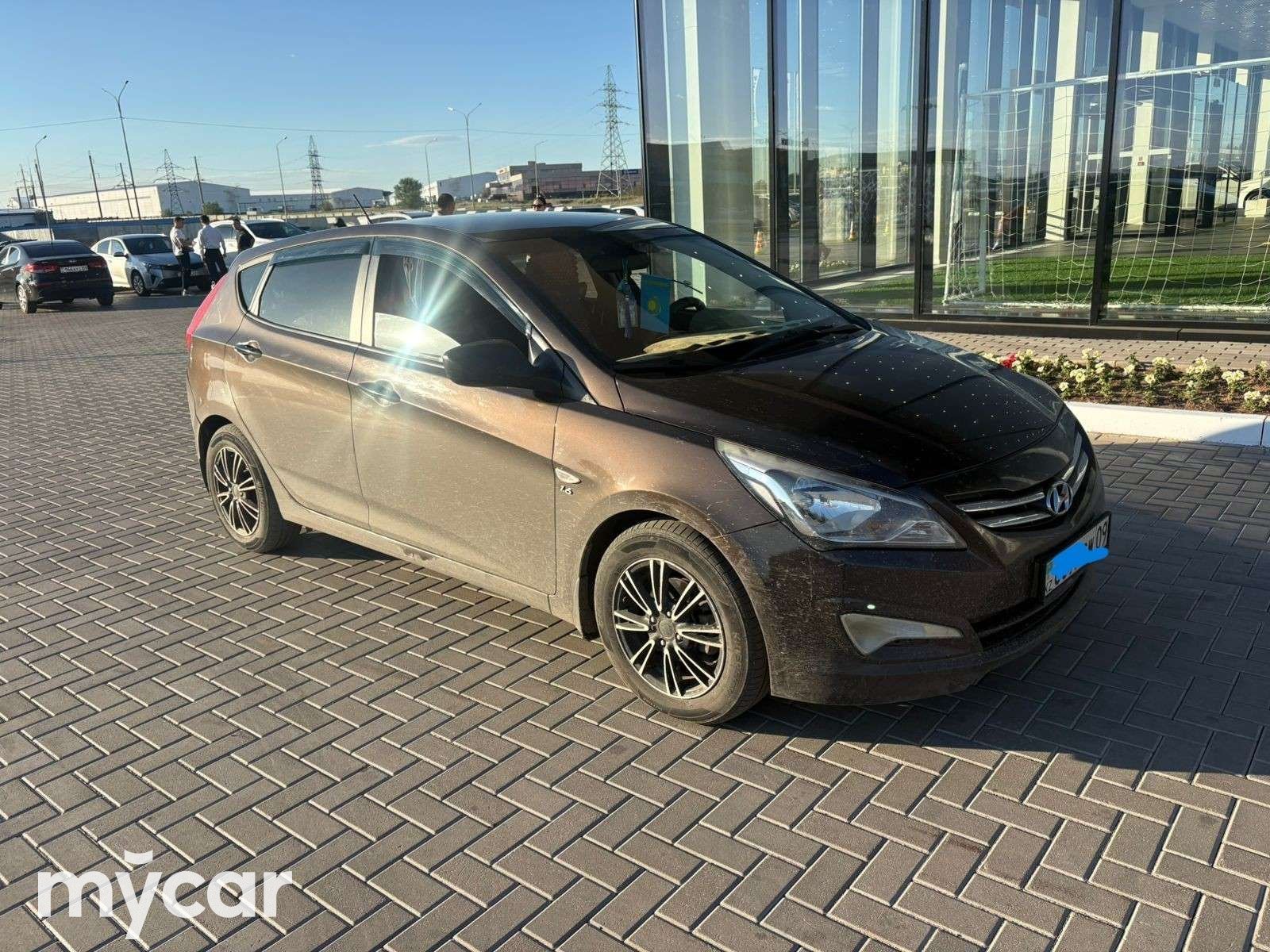 Hyundai Solaris 2015