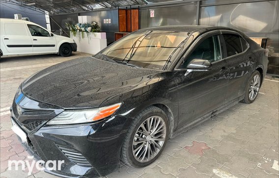 Toyota Camry 2019