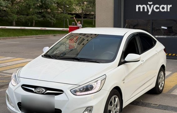 Hyundai Accent 2014