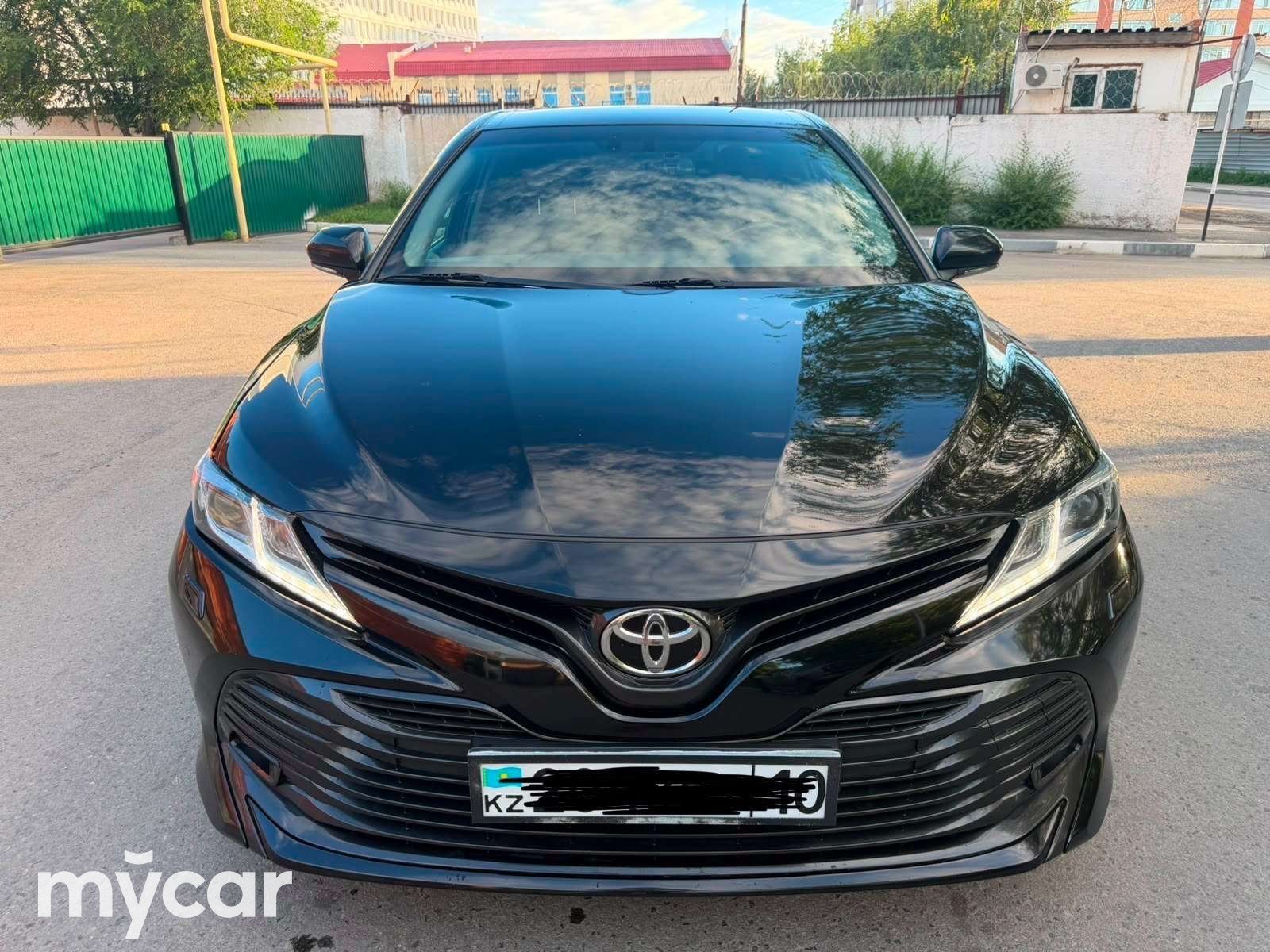 Toyota Camry 2018